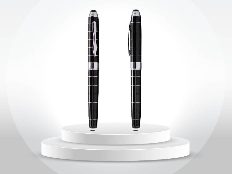 Argyle — Black Roller pen with silver grid design